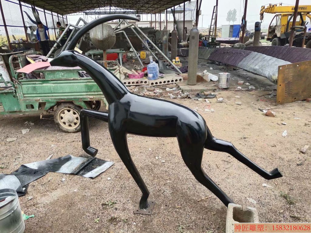 不锈钢创意鹿雕塑，奔跑小鹿雕塑，独角抽象小鹿雕塑1